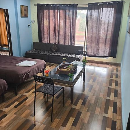 King Size Deck Villa Bombay Eksteriør billede