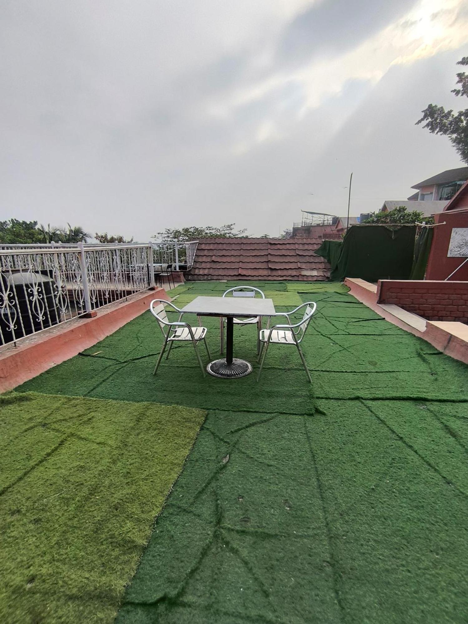 King Size Deck Villa Bombay Eksteriør billede