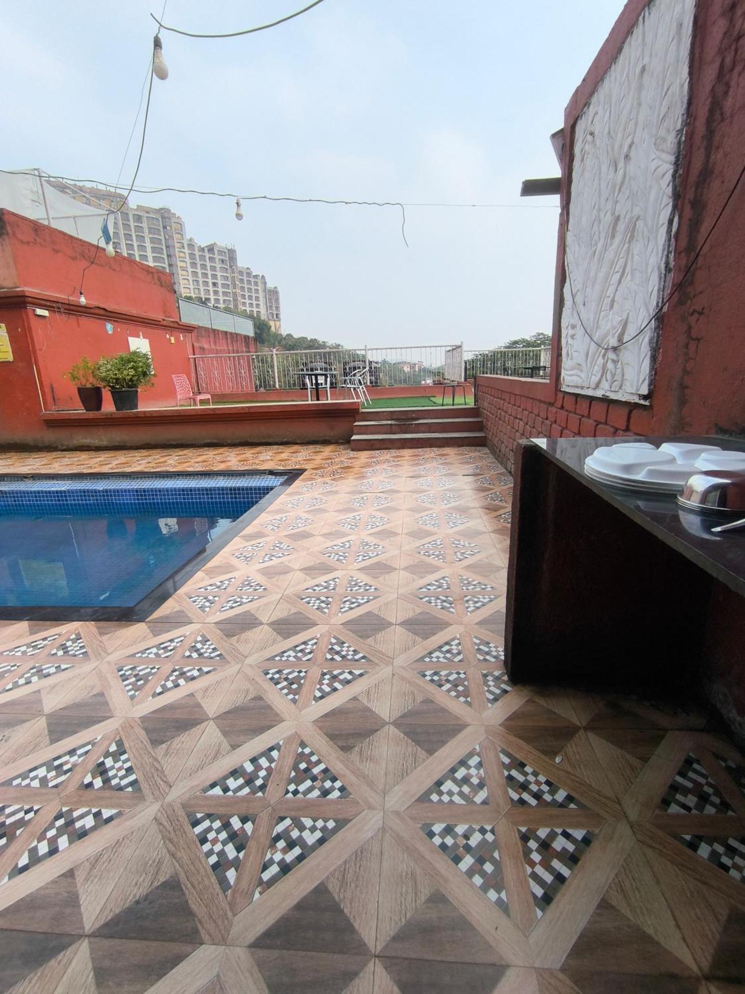 King Size Deck Villa Bombay Eksteriør billede
